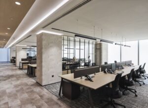 Read more about the article Unlocking Startup Success: The Inspirational Power of Office Furniture